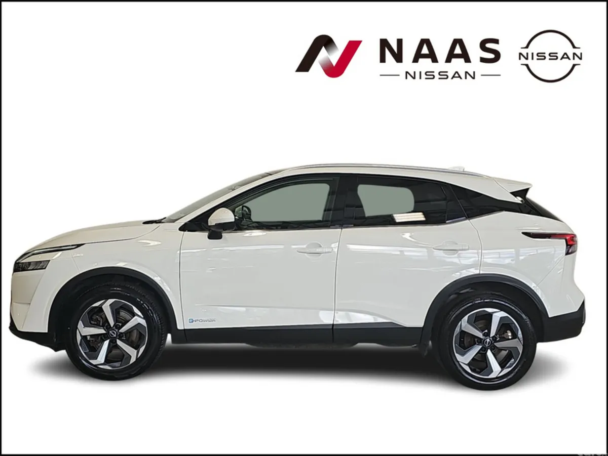 Nissan Qashqai MPV, Petrol, 2024, White