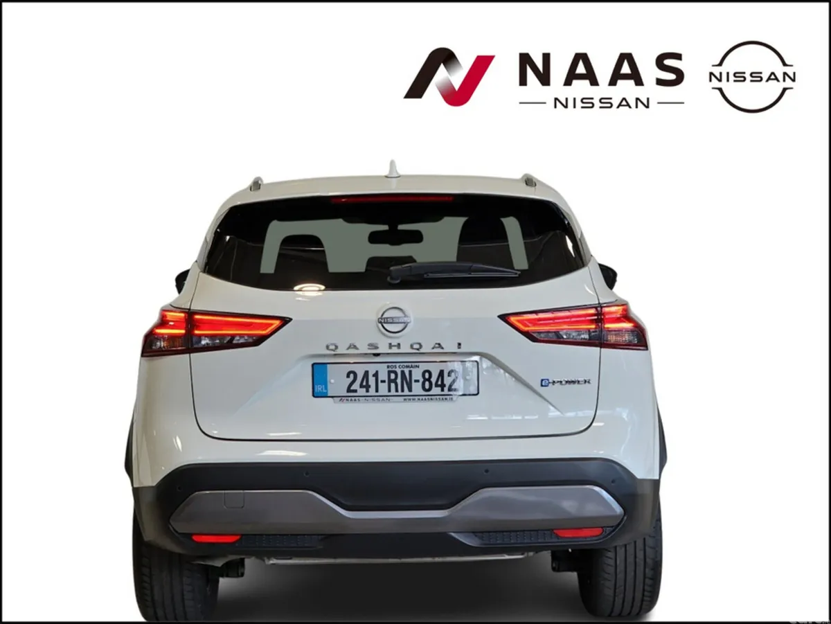 Nissan Qashqai MPV, Petrol, 2024, White