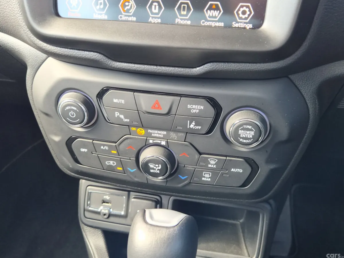 Jeep Renegade SUV, Petrol Hybrid, 2024, Grey