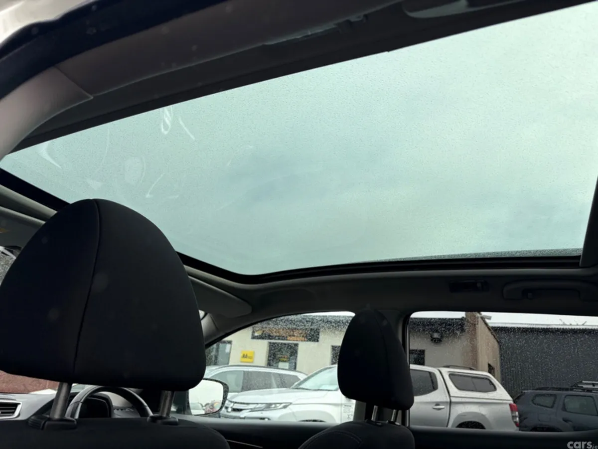 Nissan Qashqai MPV, Diesel, 2020, White