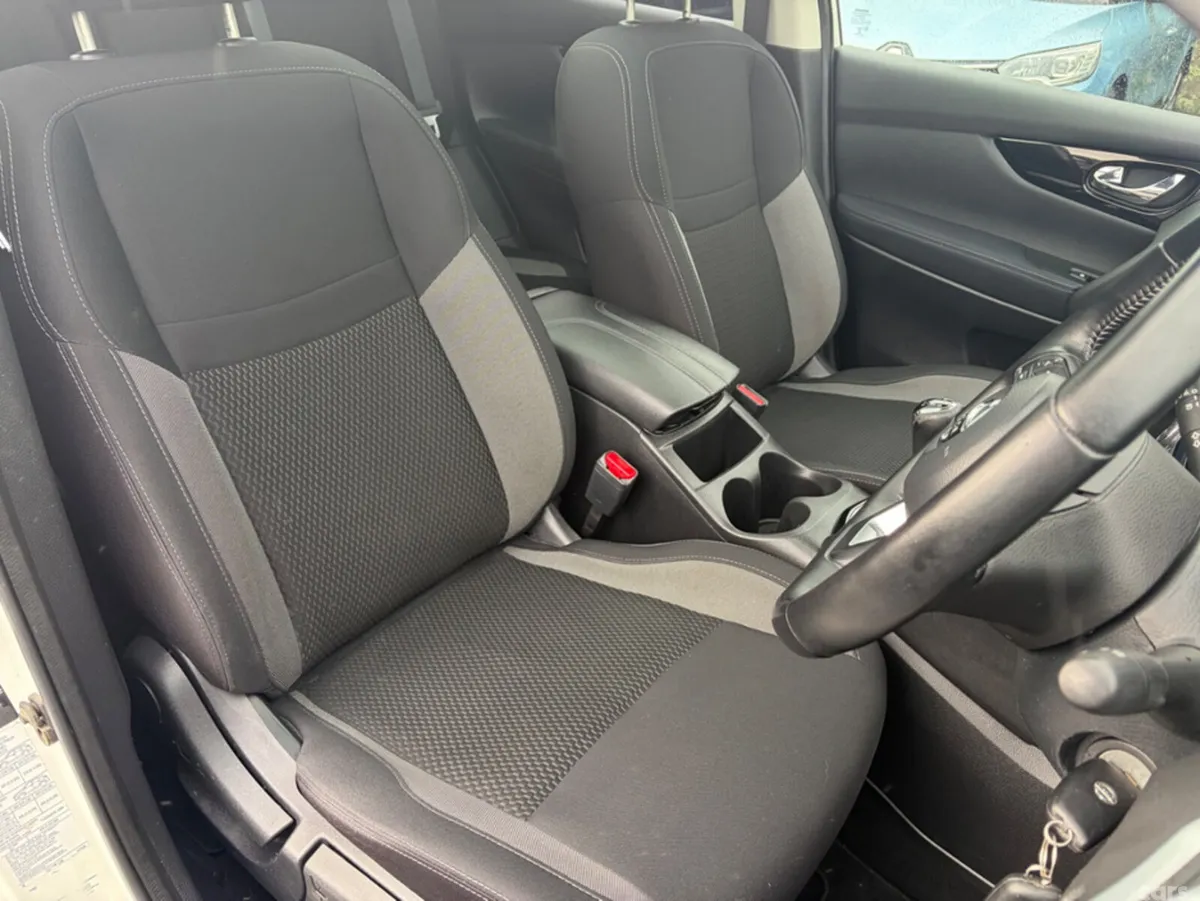 Nissan Qashqai MPV, Diesel, 2020, White