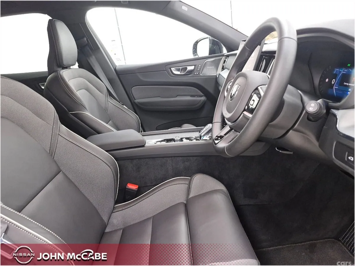 Volvo XC60 SUV, Petrol Plug-in Hybrid, 2026, Black
