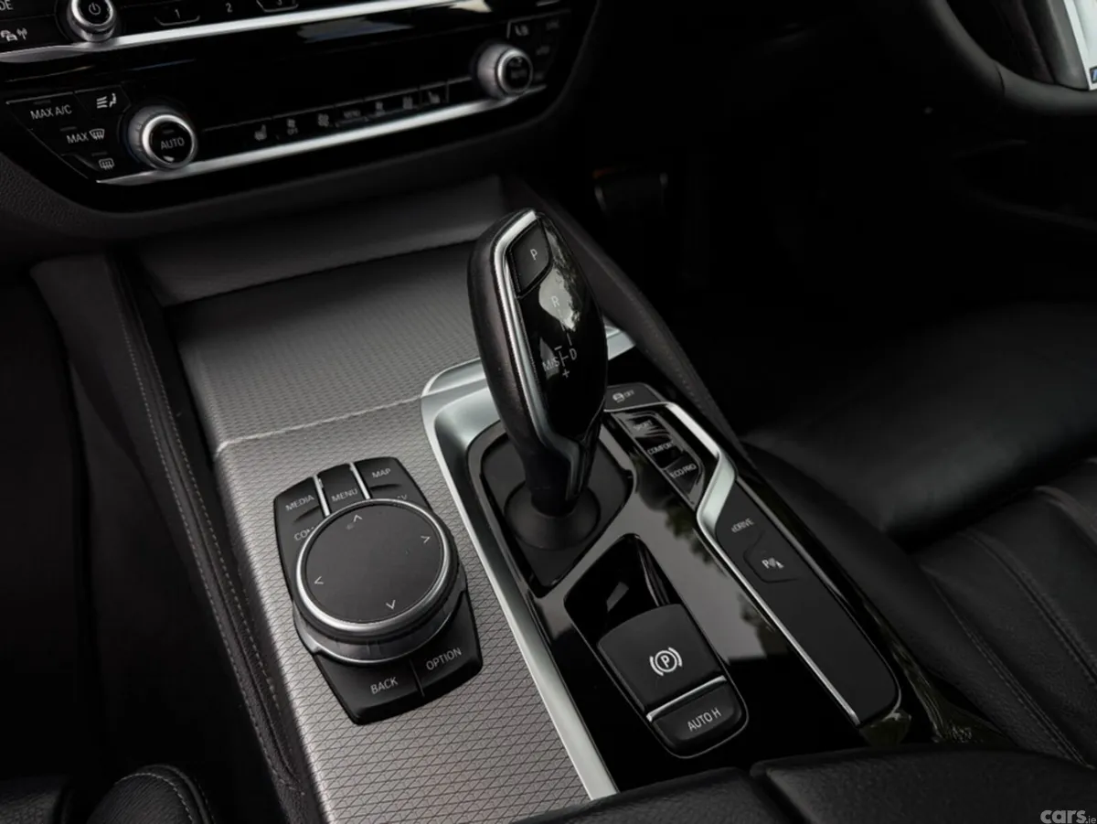 BMW 5-Series Saloon, Petrol Plug-in Hybrid, 2019, Grey