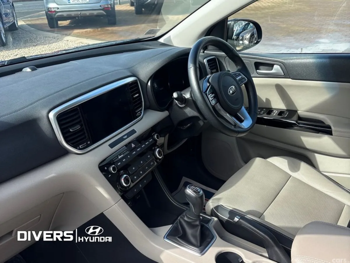 Kia Sportage MPV, Diesel Hybrid, 2021, Black
