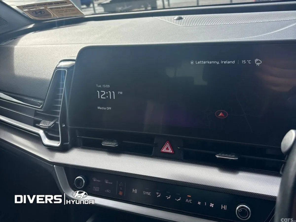 Kia Sportage MPV, Diesel, 2025, Red