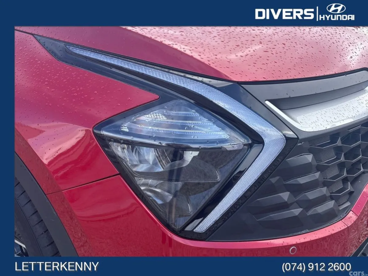 Kia Sportage MPV, Diesel, 2025, Red