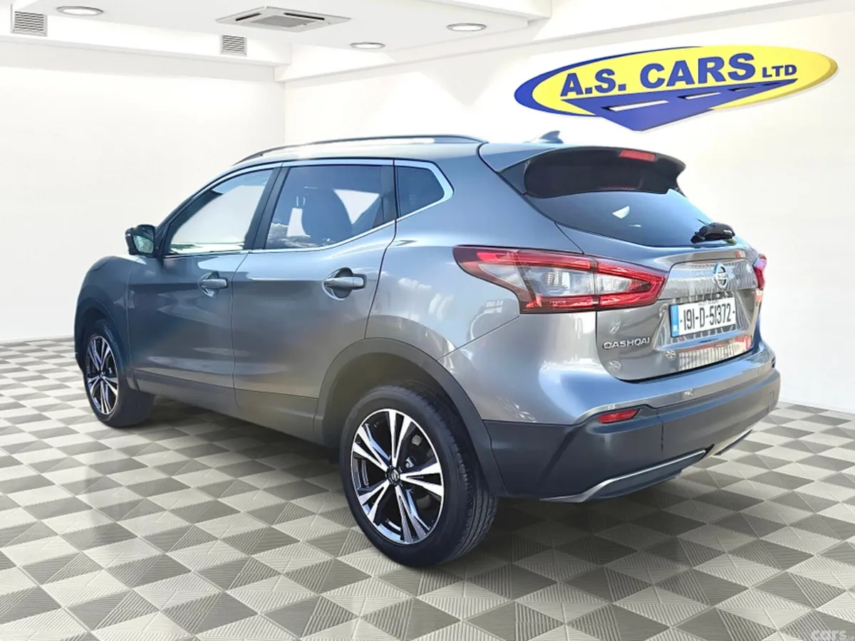 Nissan Qashqai SUV, Diesel, 2019, Grey