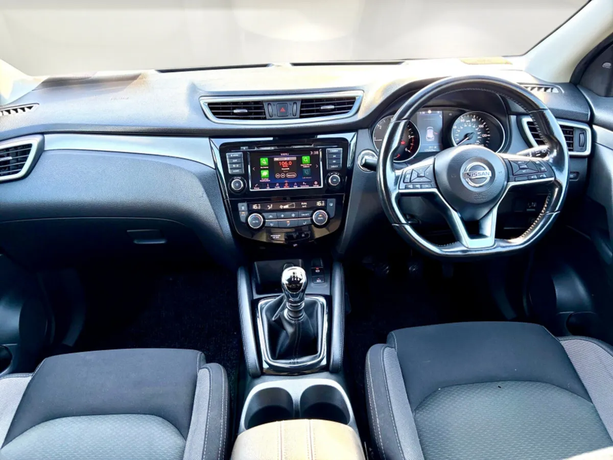 Nissan Qashqai SUV, Diesel, 2019, Grey
