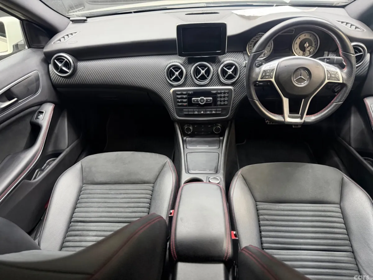Mercedes-Benz A-Class Hatchback, Petrol, 2013, White