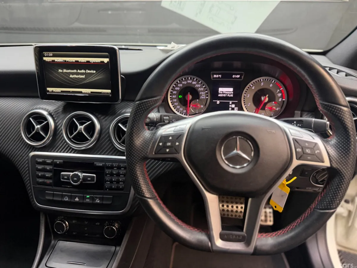 Mercedes-Benz A-Class Hatchback, Petrol, 2013, White
