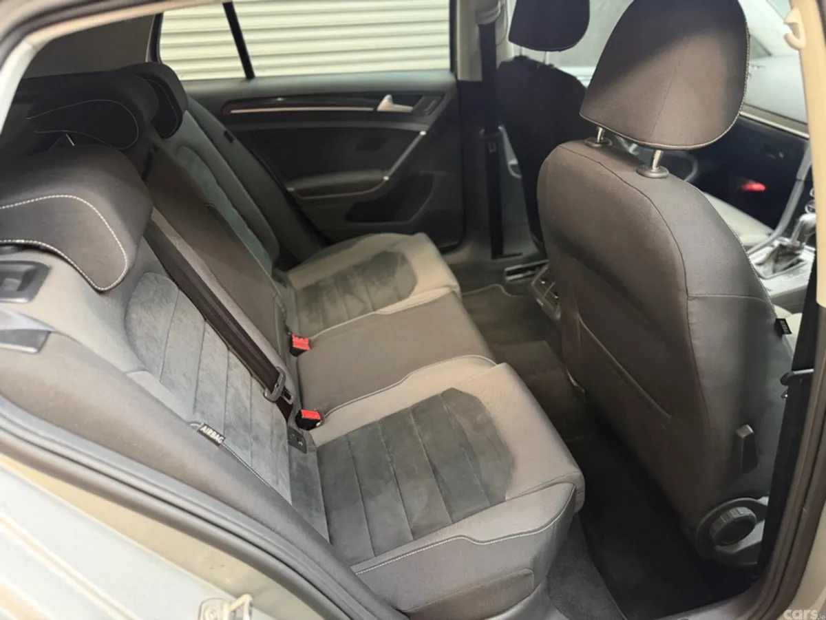 Volkswagen Golf Hatchback, Petrol, 2013, Silver