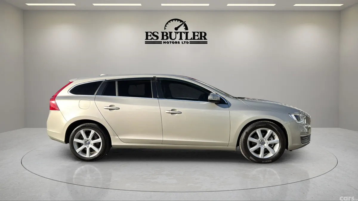 Volvo V60 Estate, Diesel, 2018, Silver