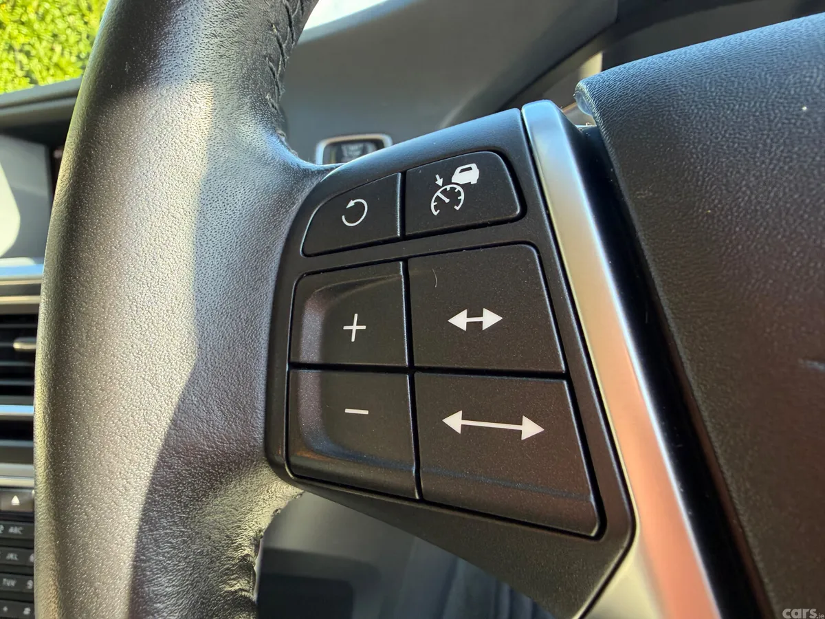 Volvo V60 Estate, Diesel, 2018, Silver