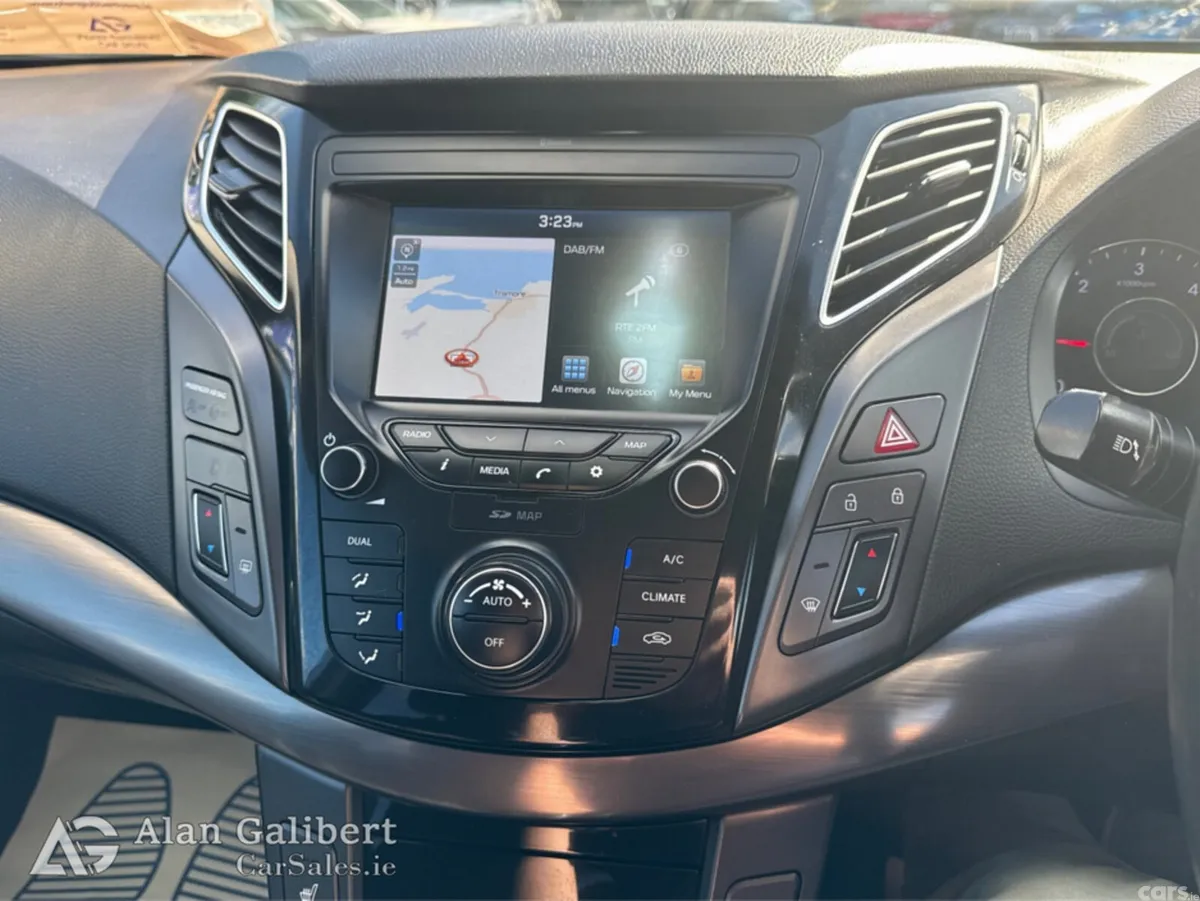 Hyundai i40 Saloon, Diesel, 2018, Silver