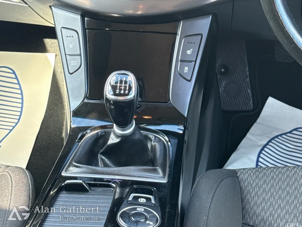 Hyundai i40 Saloon, Diesel, 2018, Silver