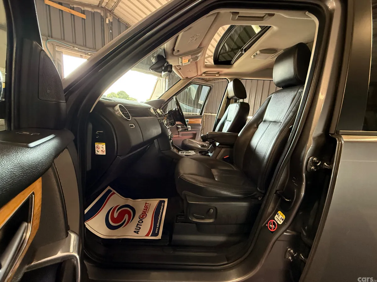 Land Rover Discovery SUV, Diesel, 2014, Grey