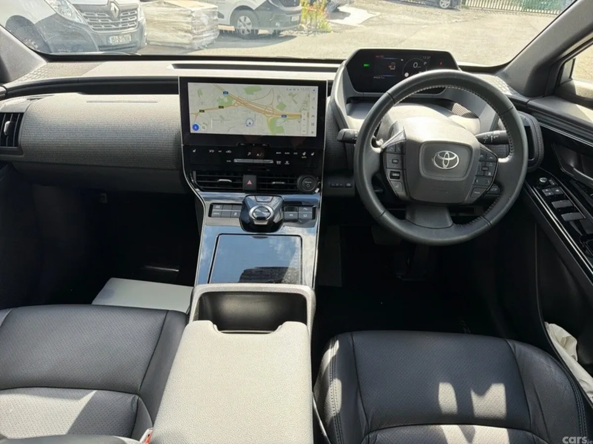 Toyota bZ4X Estate, Electric, 2025, Silver
