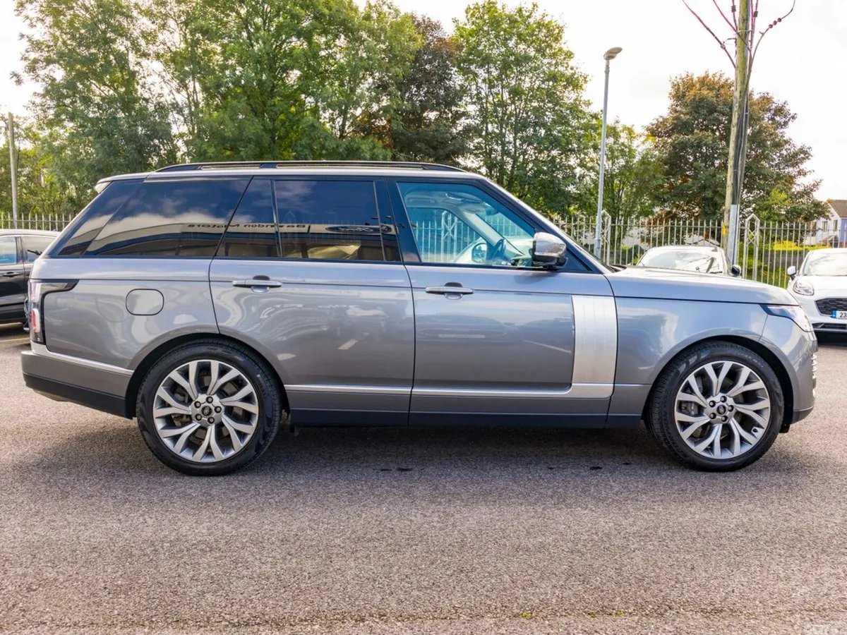 Land Rover Range Rover SUV, Petrol Plug-in Hybrid, 2021, Grey