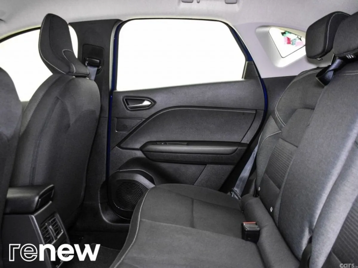 Renault Captur Hatchback, Diesel, 2021, Blue