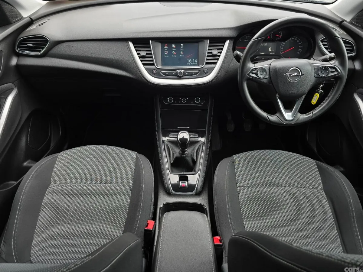 Opel Grandland X SUV, Diesel, 2019, Grey