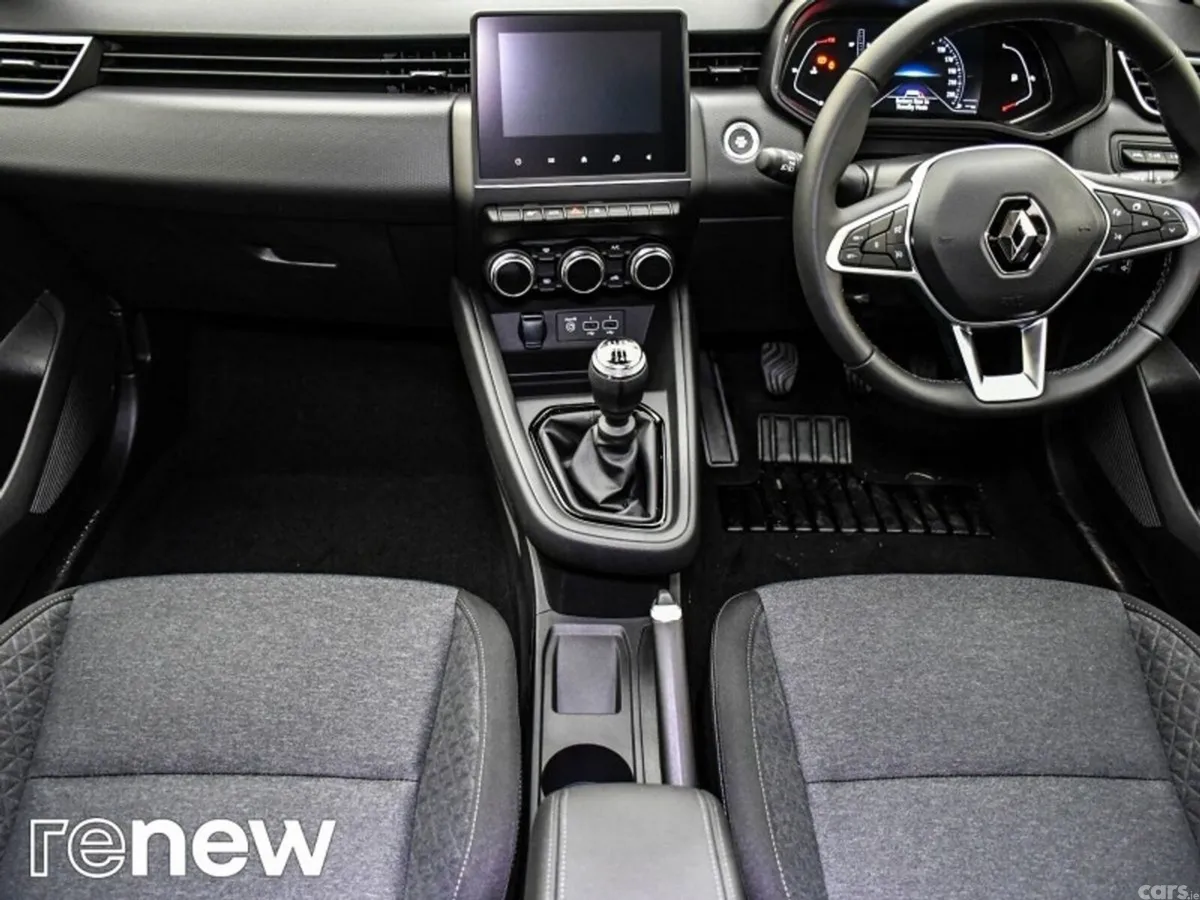 Renault Clio Hatchback, Petrol, 2023, Grey