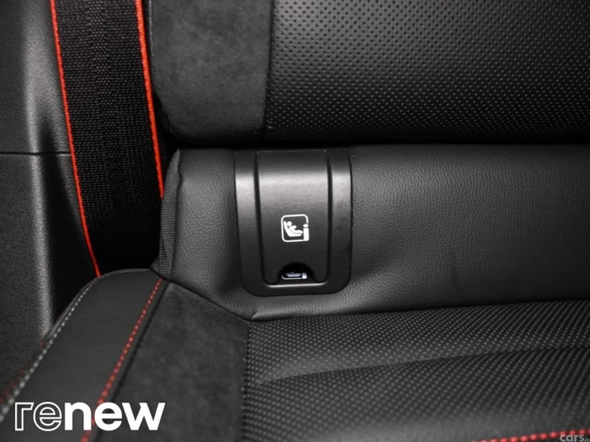 Renault Arkana Hatchback, Petrol, 2023, Red