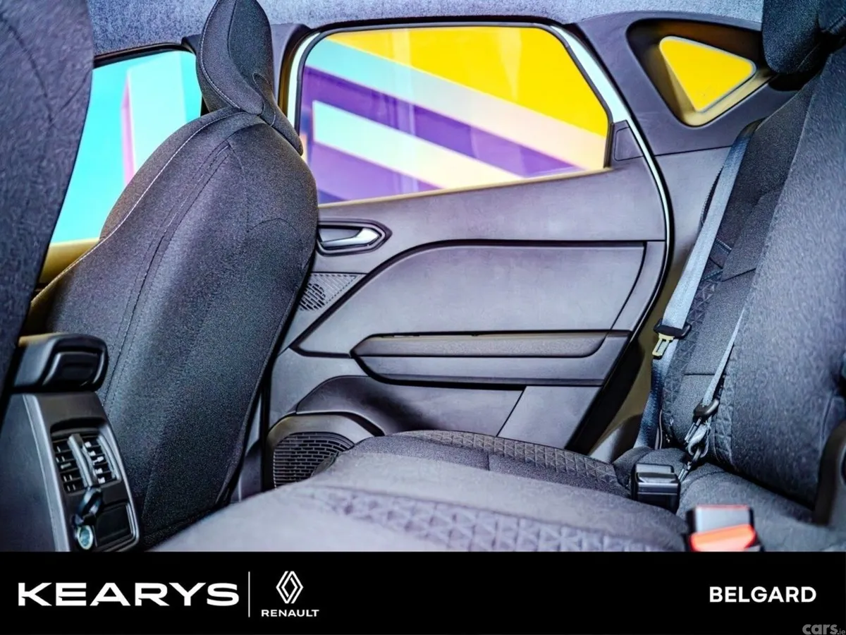Renault Captur Hatchback, Petrol, 2026, White
