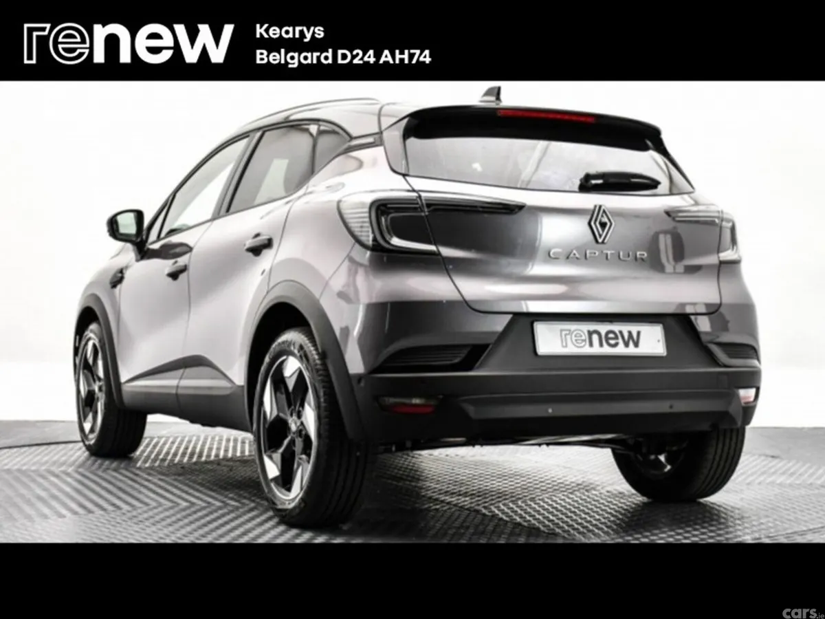 Renault Captur Hatchback, Petrol, 2024, Grey