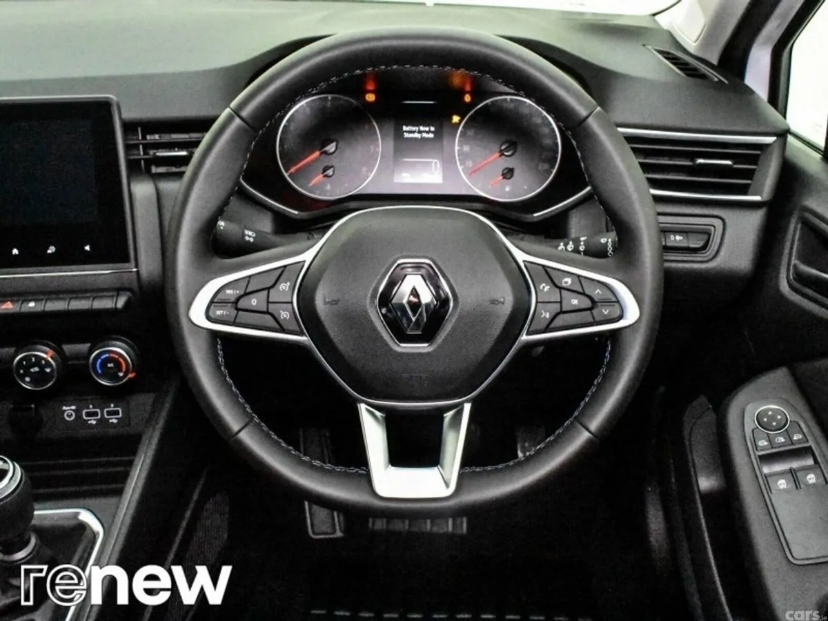 Renault Clio Hatchback, Petrol, 2022, Blue