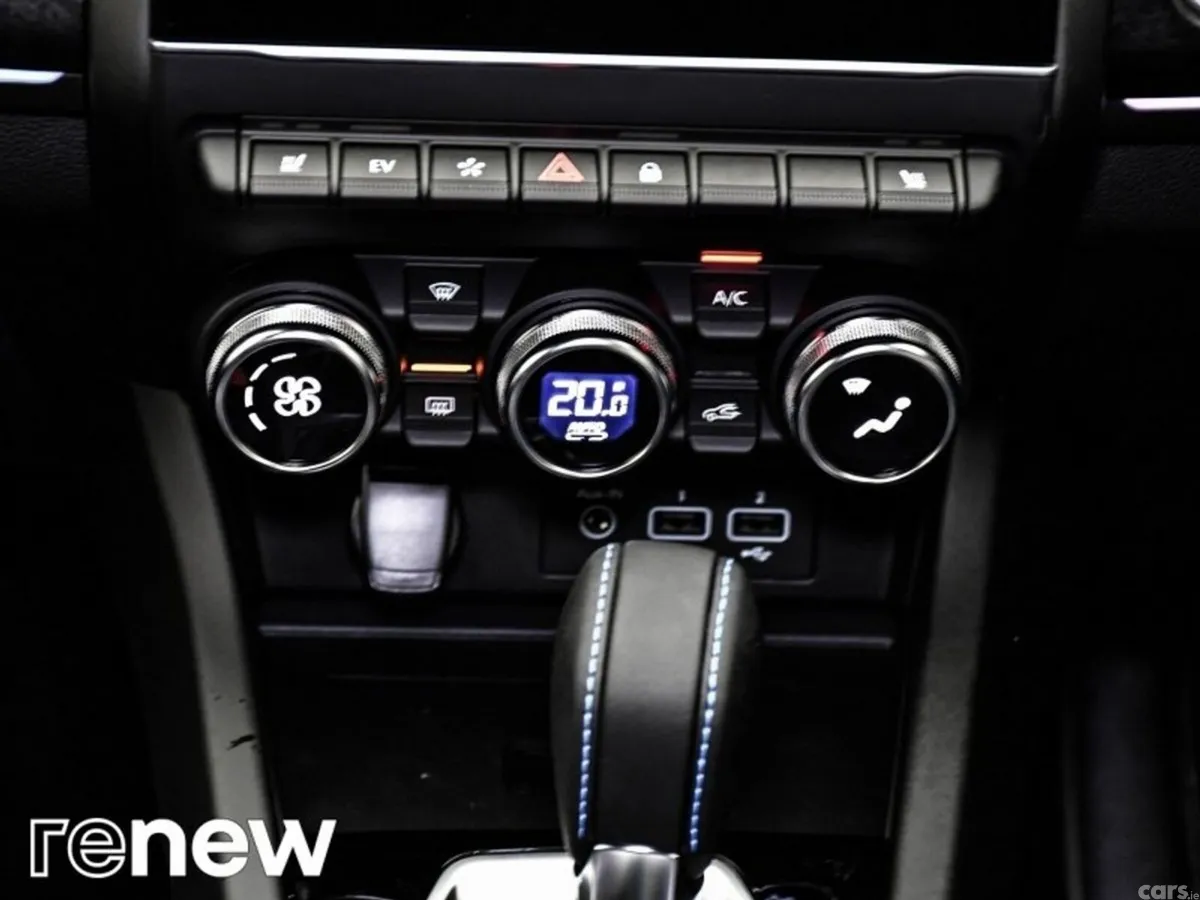 Renault Arkana Hatchback, Petrol, 2024, Blue