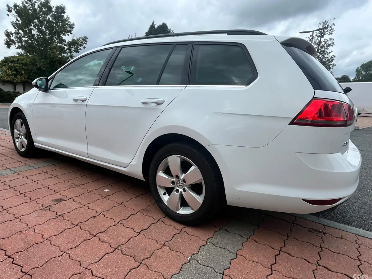 Volkswagen Golf Estate, Petrol, 2014, White