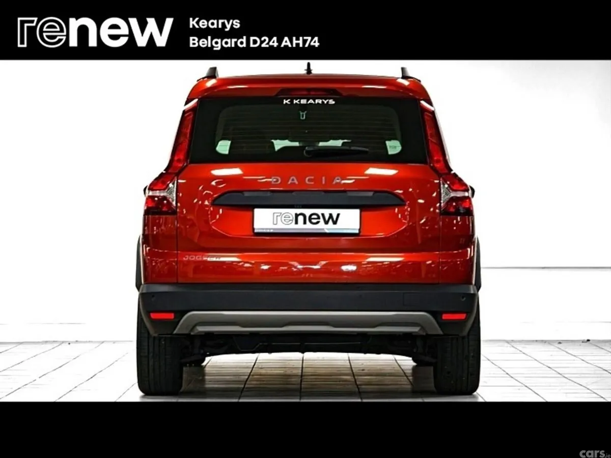 Dacia Jogger MPV, Petrol, 2022, Brown