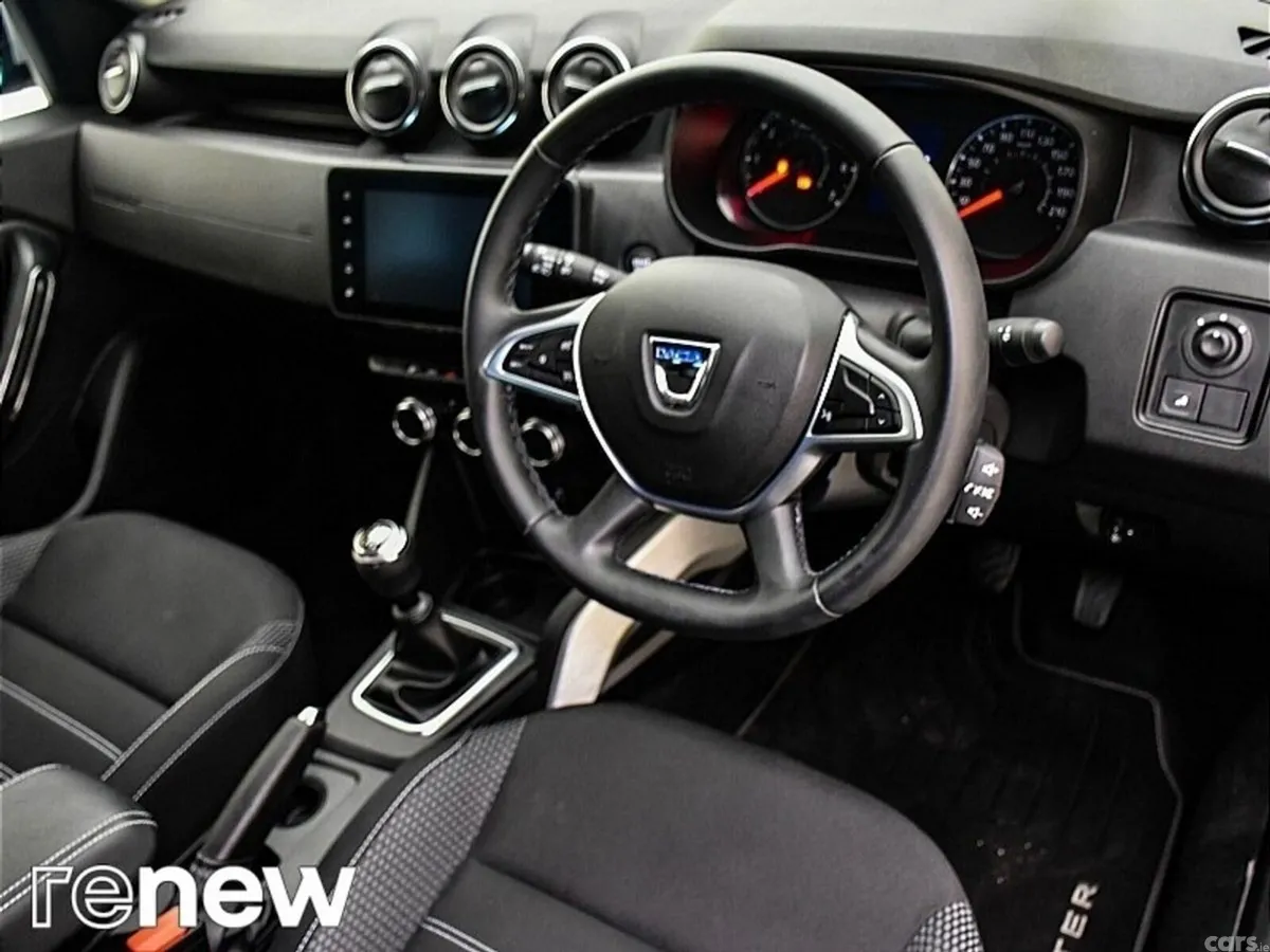 Dacia Duster SUV, Petrol, 2022, Grey