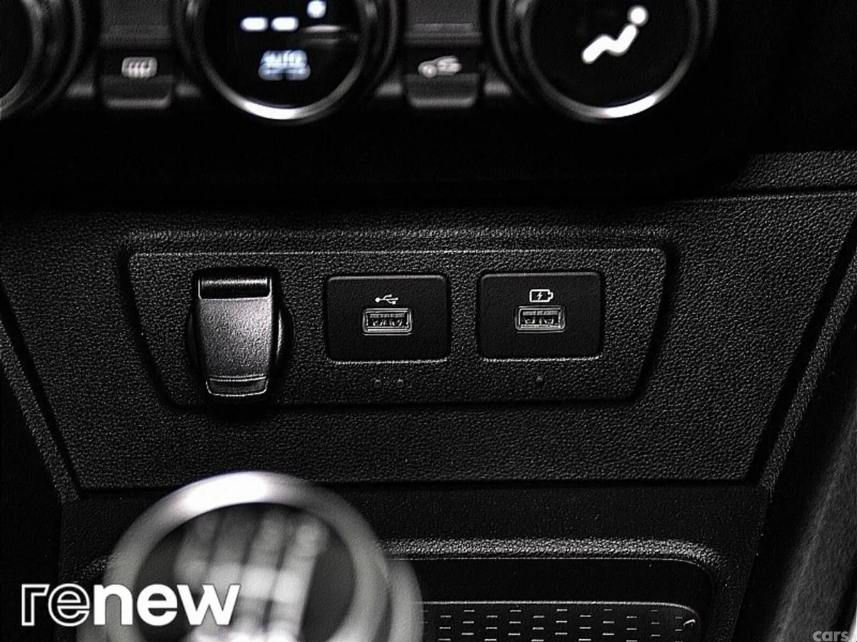 Dacia Duster SUV, Petrol, 2022, Grey
