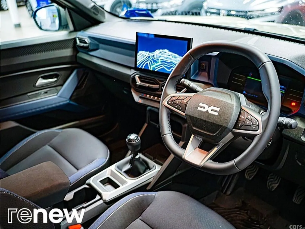 Dacia Duster SUV, Petrol Hybrid, 2025, Brown