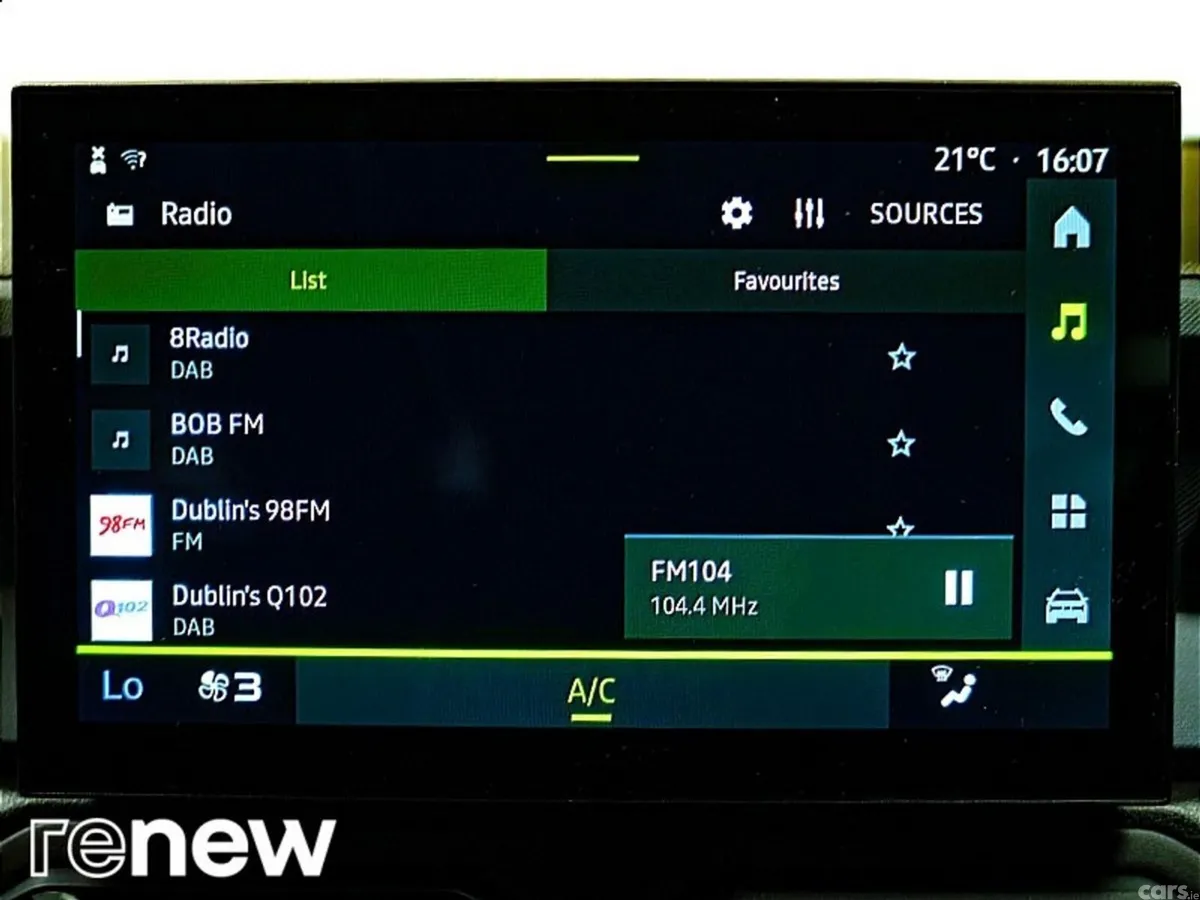 Dacia Duster SUV, Petrol Hybrid, 2025, Brown