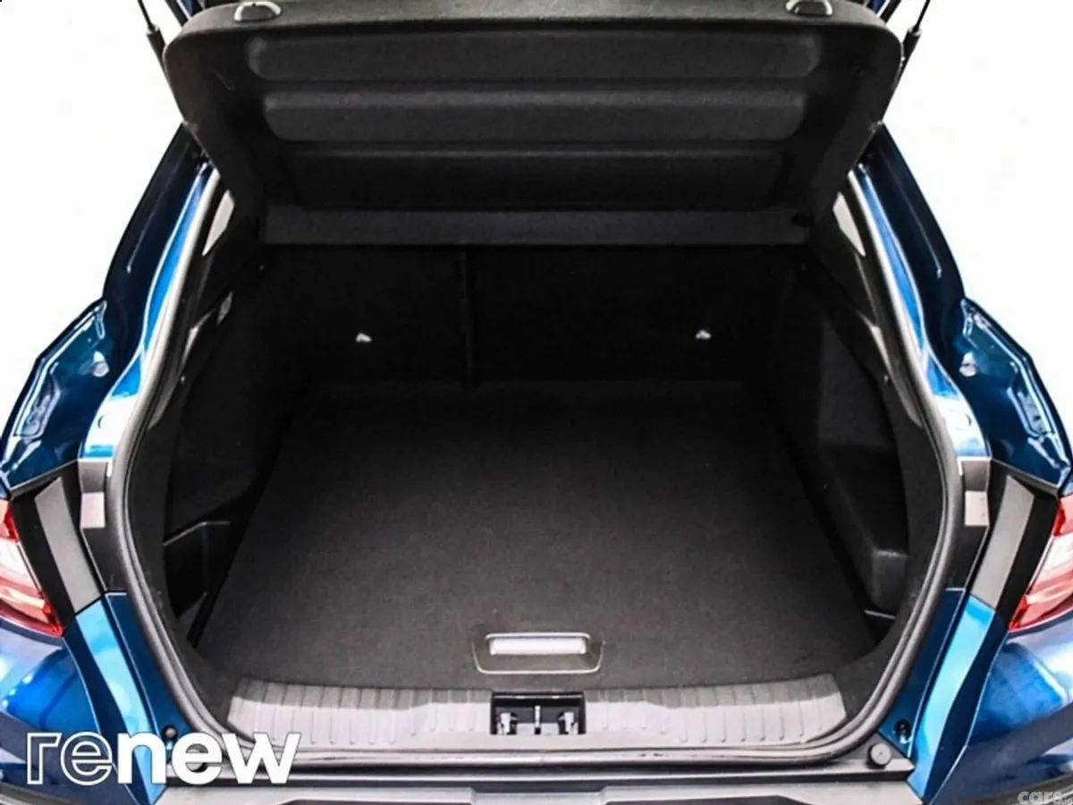 Renault Arkana Hatchback, Petrol, 2024, Blue
