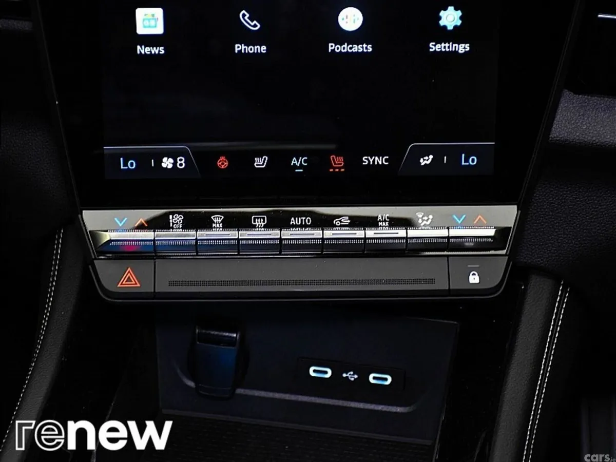 Renault Austral SUV, Petrol Hybrid, 2024, White