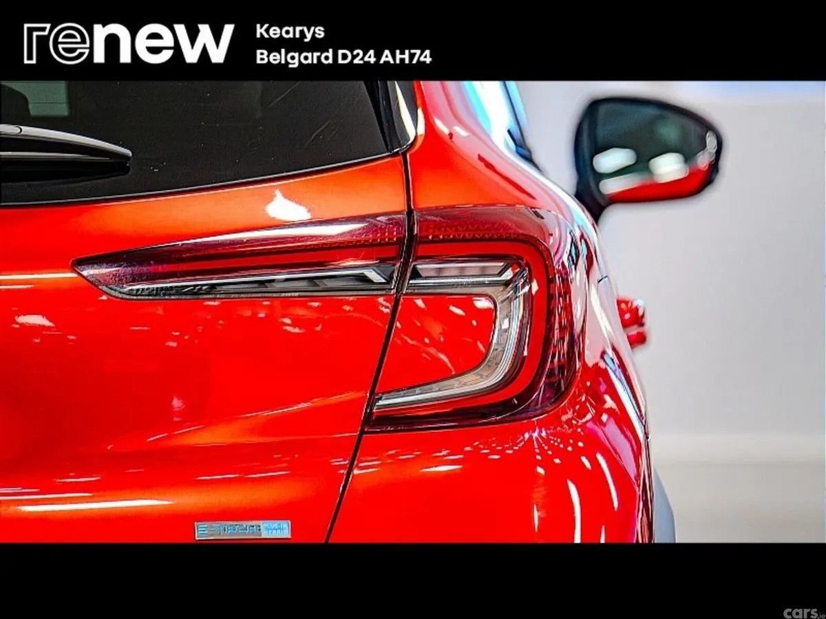 Renault Captur Hatchback, Petrol Plug-in Hybrid, 2021, Red