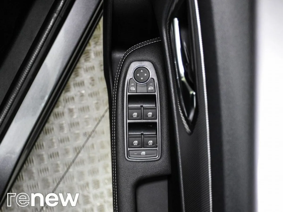 Renault Arkana Hatchback, Petrol, 2023, Grey