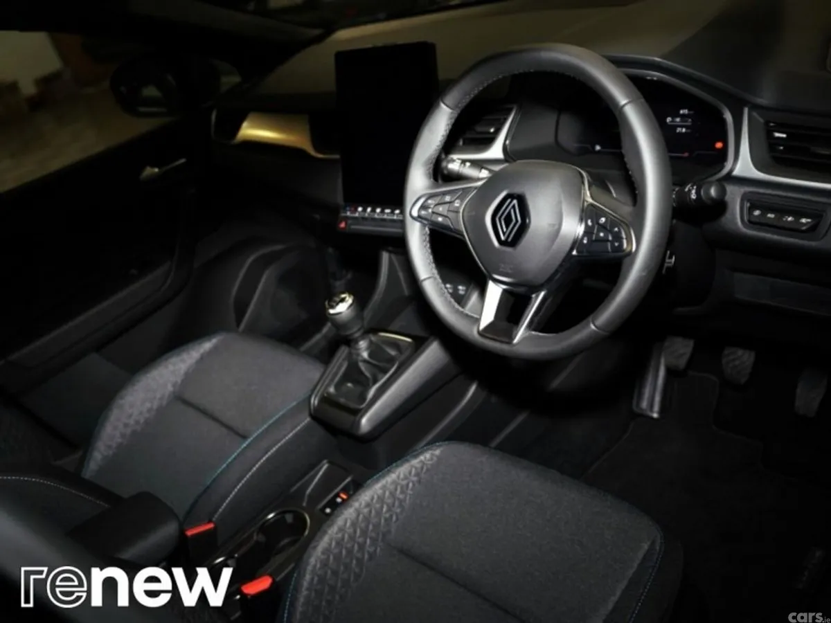 Renault Captur Hatchback, Petrol, 2025, Black