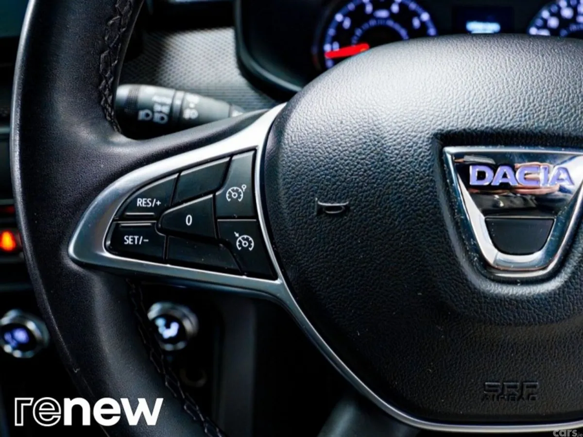 Dacia Jogger MPV, Petrol, 2023, Brown