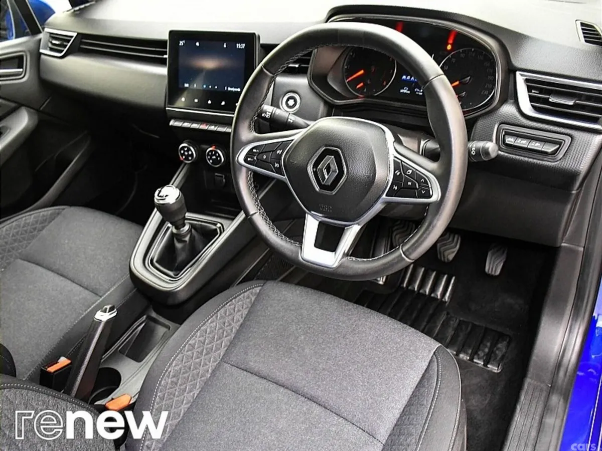 Renault Clio Hatchback, Petrol, 2022, Blue