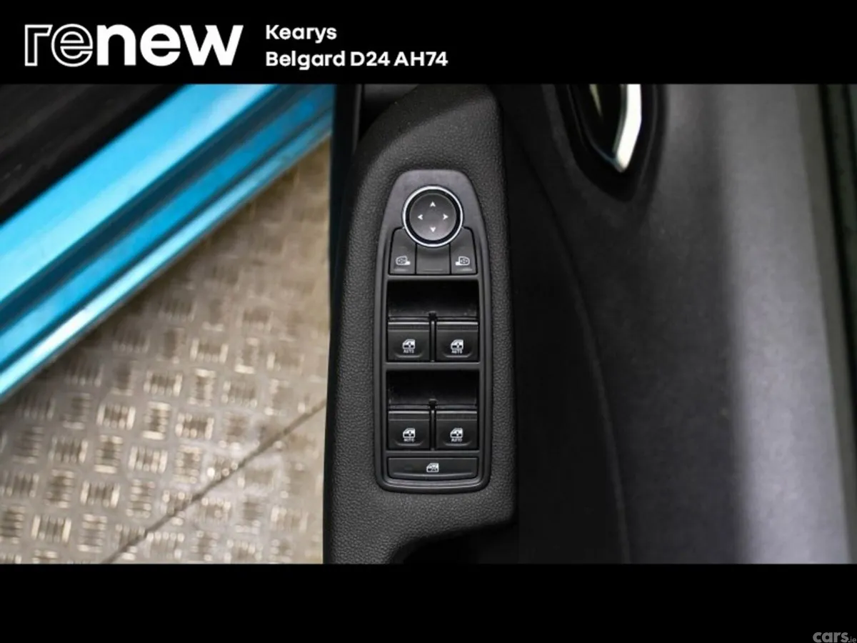 Renault Clio Hatchback, Petrol, 2022, Blue