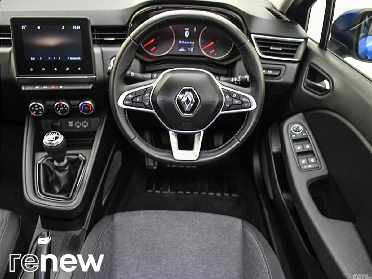 Renault Clio Hatchback, Petrol, 2022, Blue