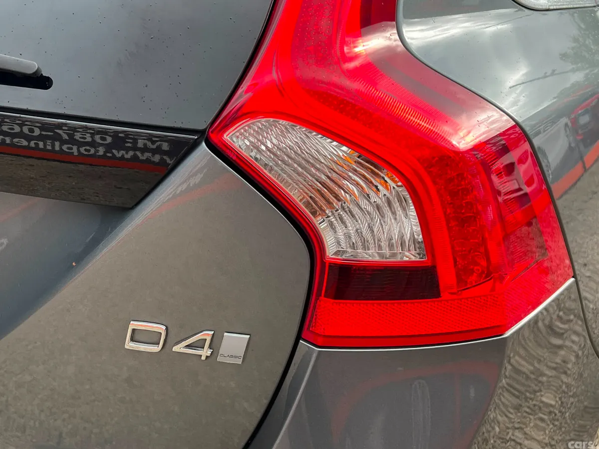 Volvo V60 Estate, Diesel, 2018, Grey