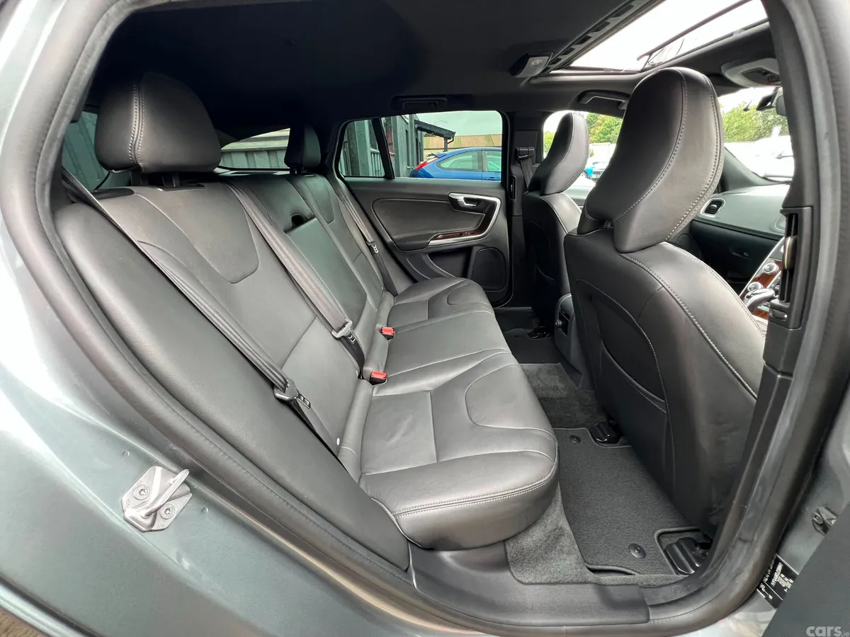 Volvo V60 Estate, Diesel, 2018, Grey