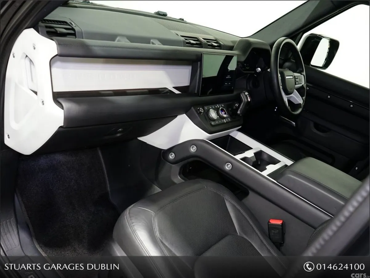 Land Rover Defender Estate, Petrol Plug-in Hybrid, 2025, Grey