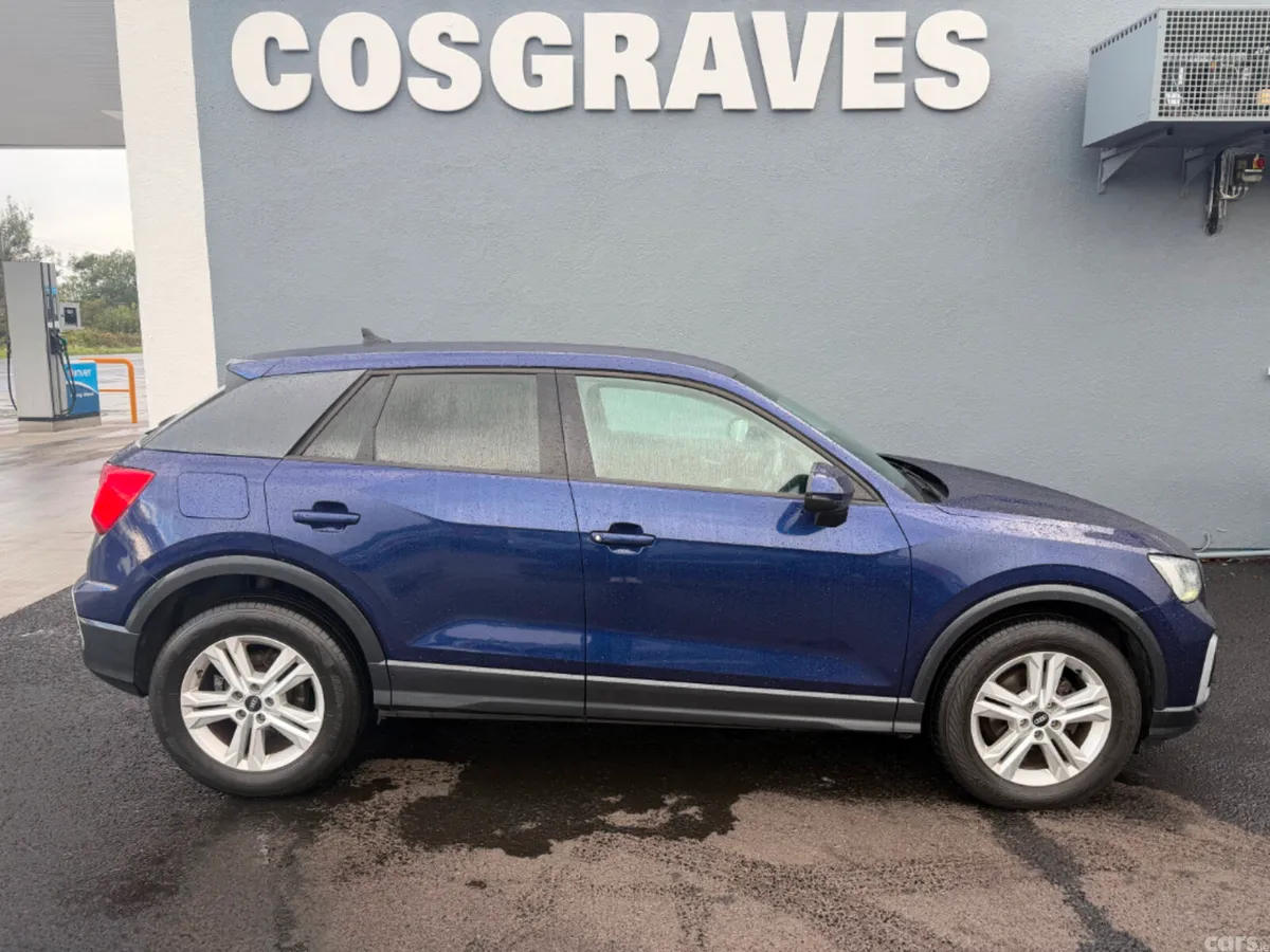Audi Q2 MPV, Diesel, 2021, Blue