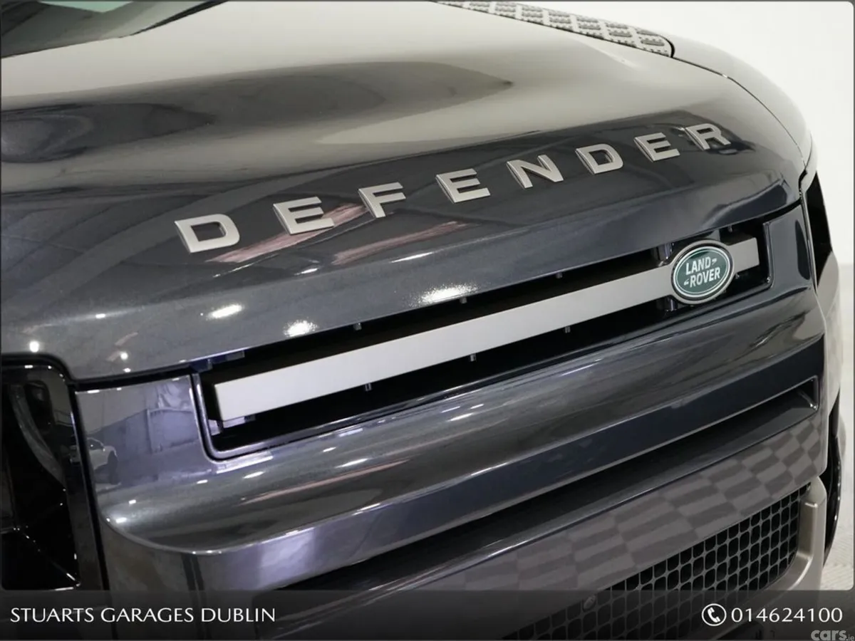 Land Rover Defender Estate, Petrol Plug-in Hybrid, 2025, Grey